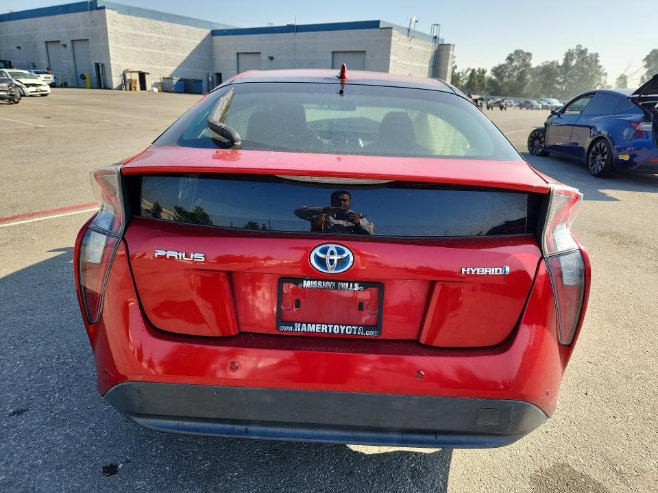 2018 TOYOTA PRIUS TWO 6