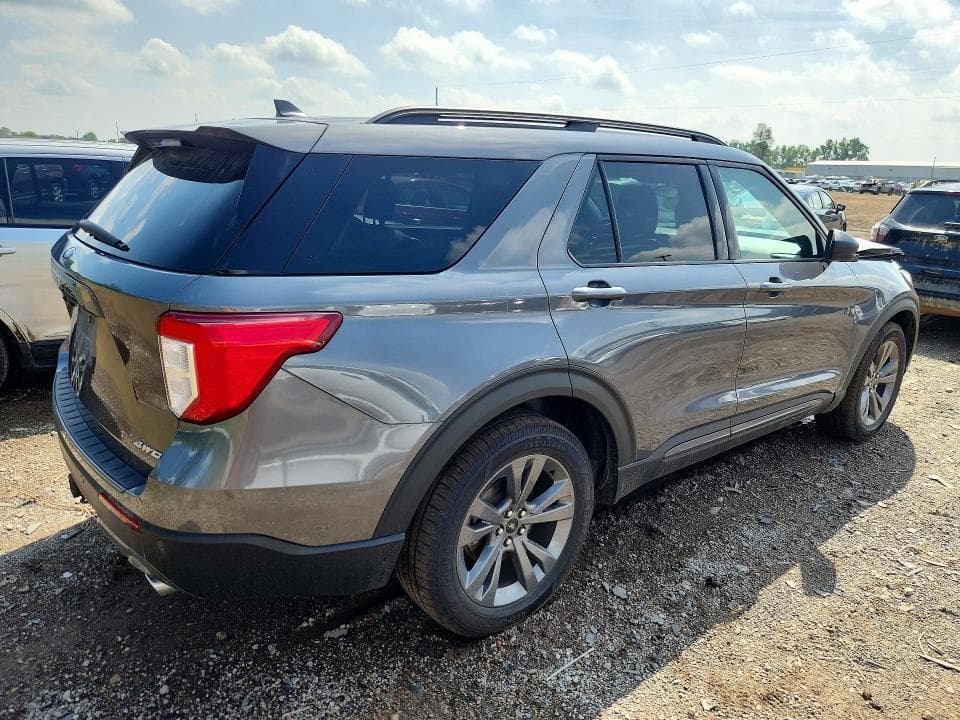 2021 FORD EXPLORER XLT 3