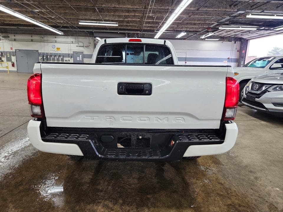 2023 TOYOTA TACOMA SR 6