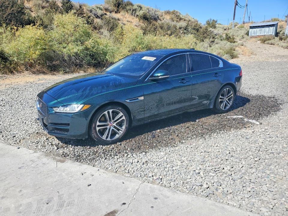 2017 JAGUAR XE PREMIUM - 1