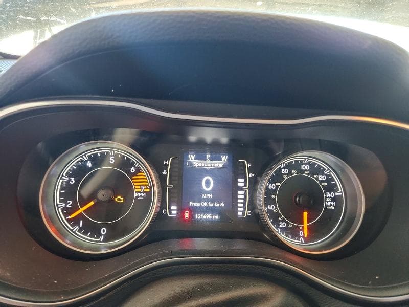 2020 JEEP CHEROKEE LATITUDE PLUS 9
