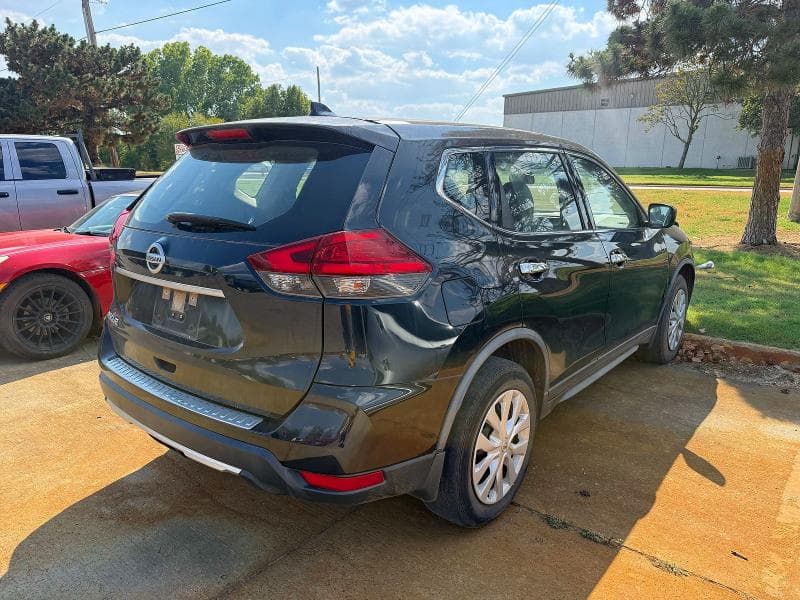 2017 NISSAN ROGUE S 4