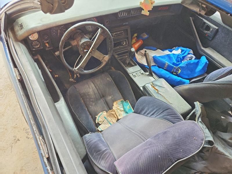 1985 CHEVROLET CAMARO 8