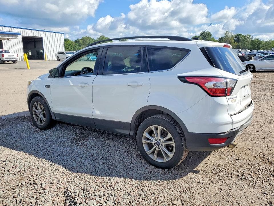 2017 FORD ESCAPE SE 2