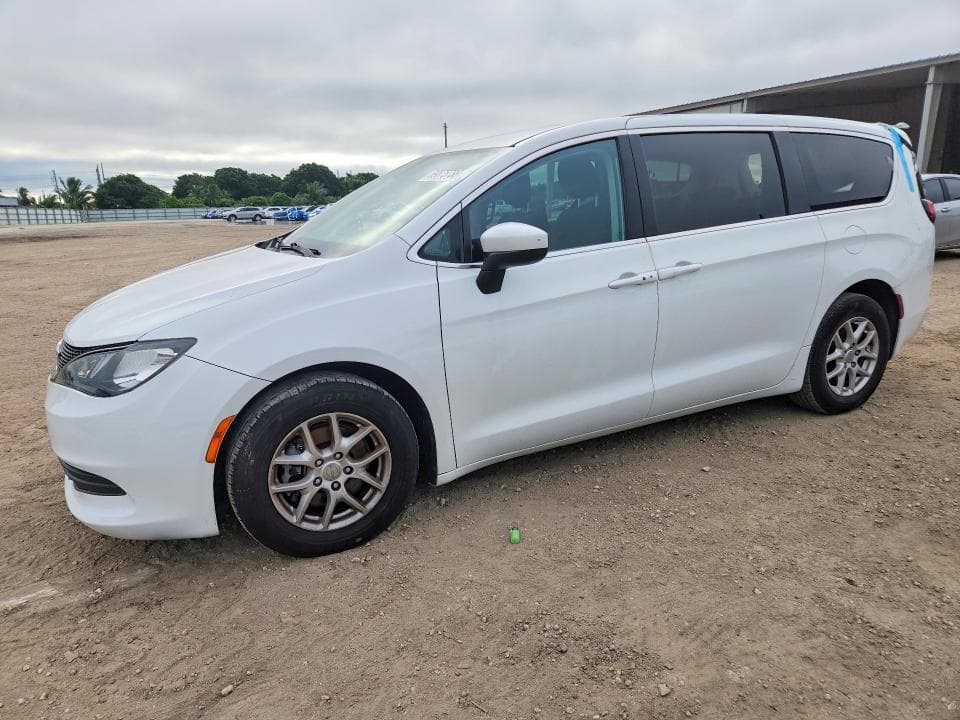 2017 CHRYSLER PACIFICA LX