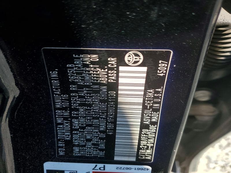 2017 TOYOTA CAMRY SE 12