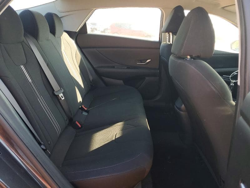 2021 HYUNDAI ELANTRA SEL 10