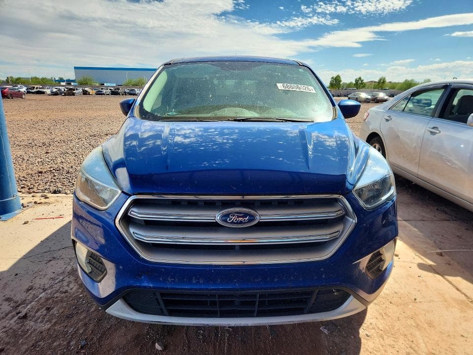 2017 FORD ESCAPE SE 5