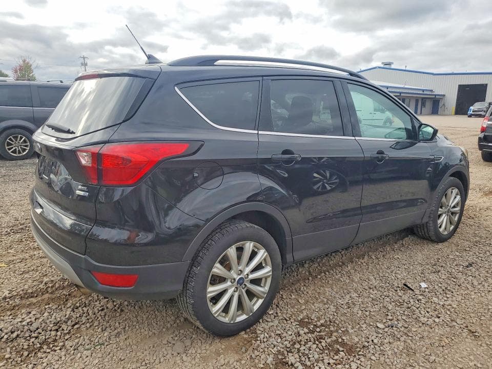 2019 FORD ESCAPE SEL 3
