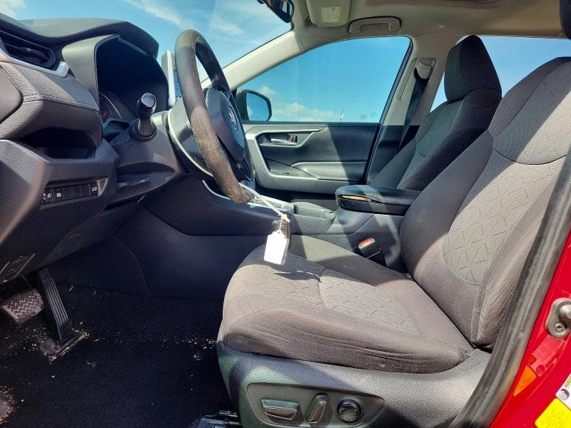 2020 TOYOTA RAV4 XLE 7