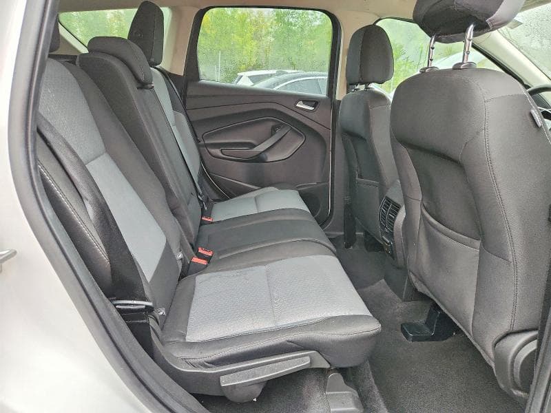 2017 FORD ESCAPE SE 11