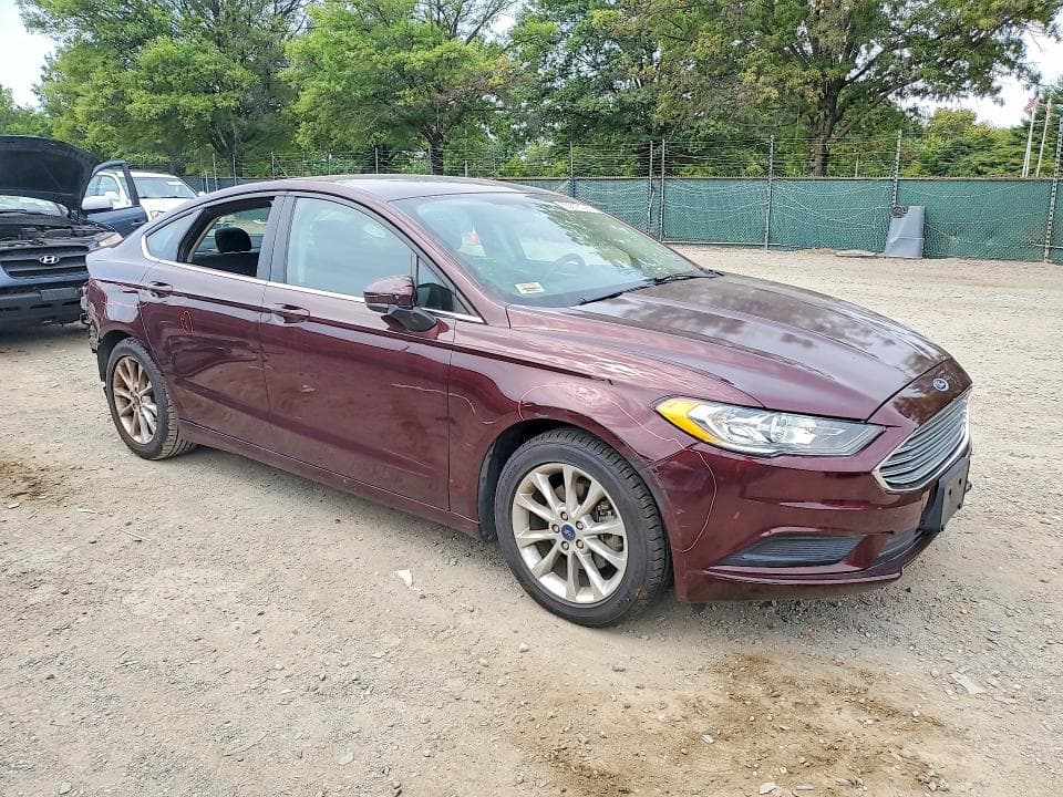 2017 FORD FUSION SE 4