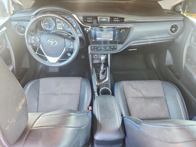 2017 TOYOTA COROLLA SE 8