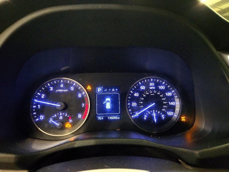 2017 HYUNDAI TUCSON SE 9