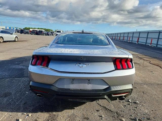 2026 FORD MUSTANG 6