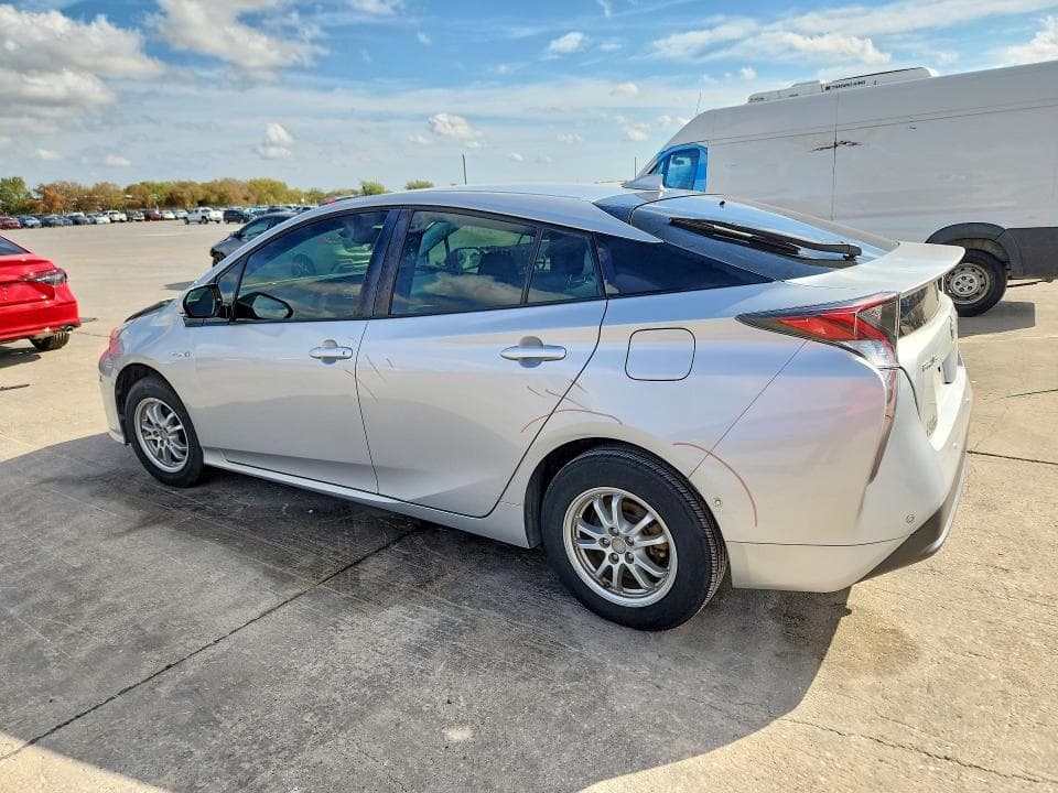 2017 TOYOTA PRIUS TWO 2