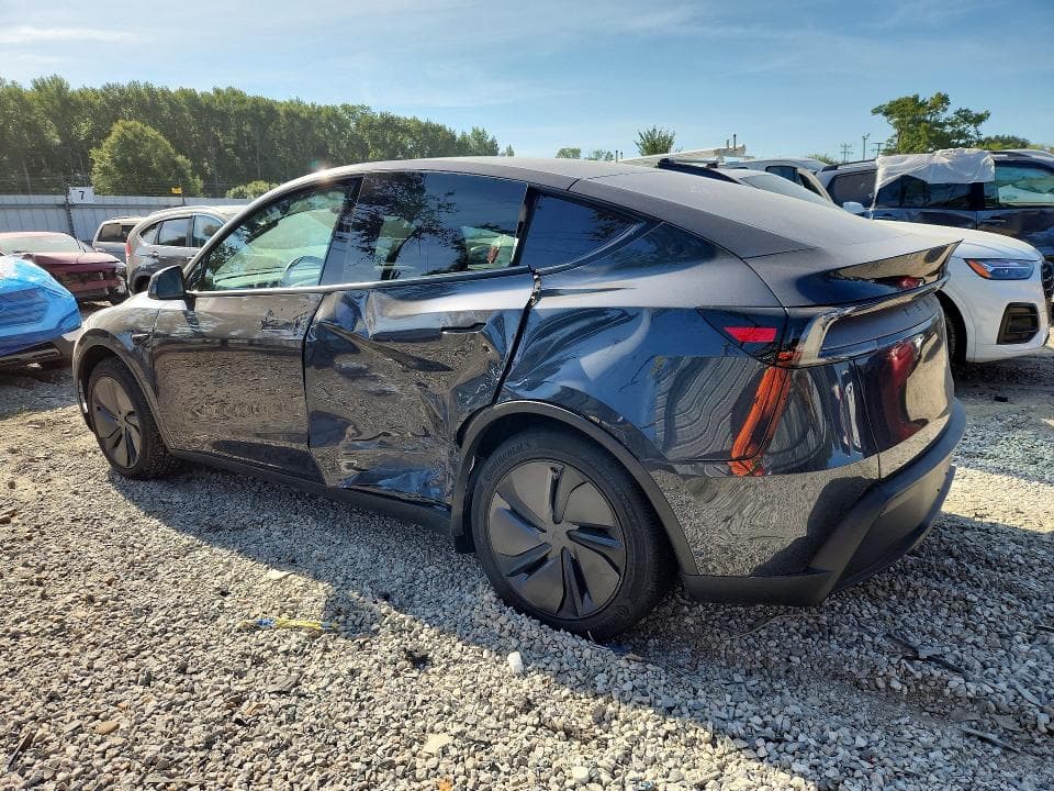 2026 TESLA MODEL Y 2