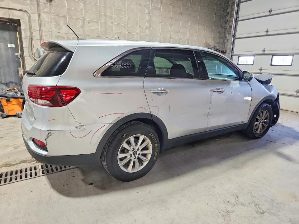2019 KIA SORENTO LX V6 3