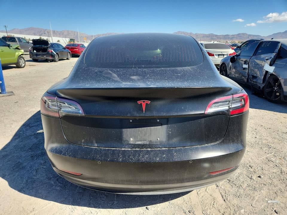 2018 TESLA MODEL 3 6