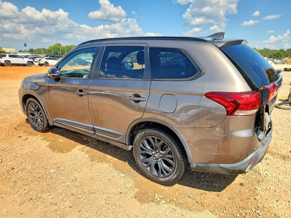 2018 MITSUBISHI OUTLANDER SE 2