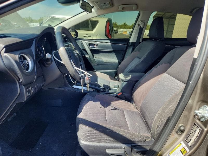 2018 TOYOTA COROLLA LE 7
