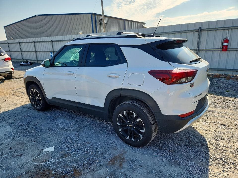 2023 CHEVROLET TRAILBLAZER LT 2