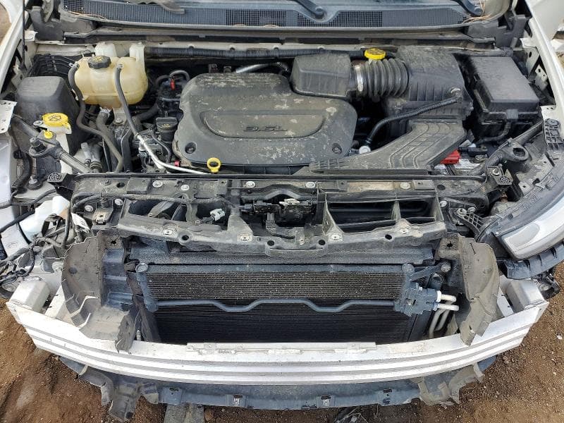 2021 CHRYSLER PACIFICA LIMITED 12