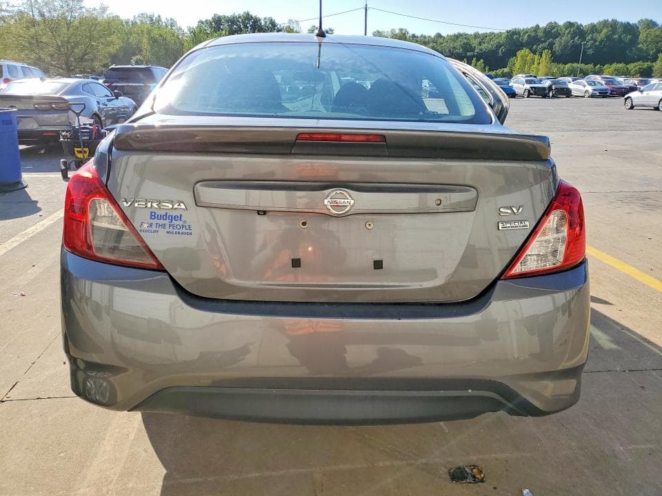 2018 NISSAN VERSA SV 6
