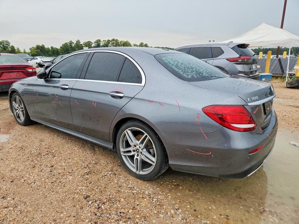 2018 MERCEDES-BENZ E 300 2