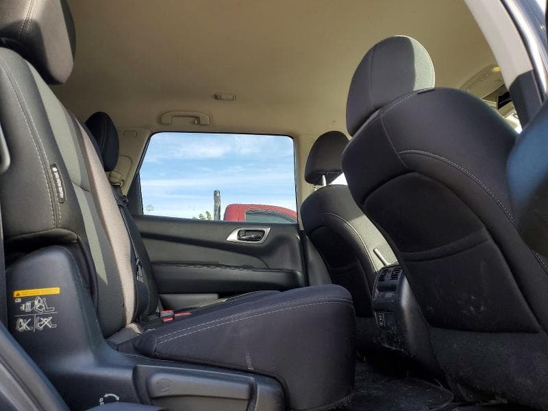 2018 NISSAN PATHFINDER S 11
