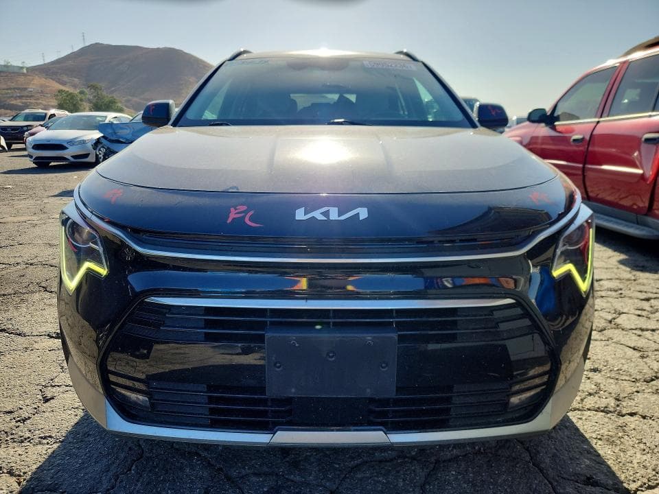 2023 KIA NIRO EX 5