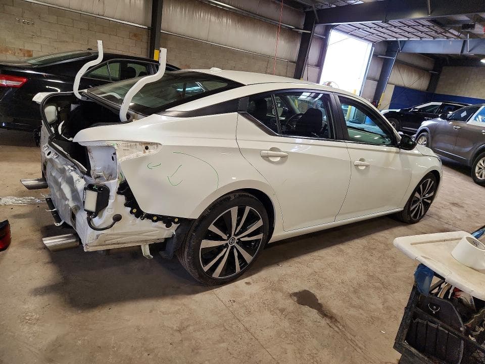2019 NISSAN ALTIMA SR 3