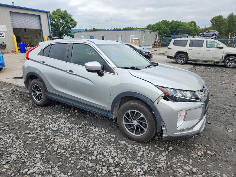 2020 MITSUBISHI ECLIPSE CROSS ES 4
