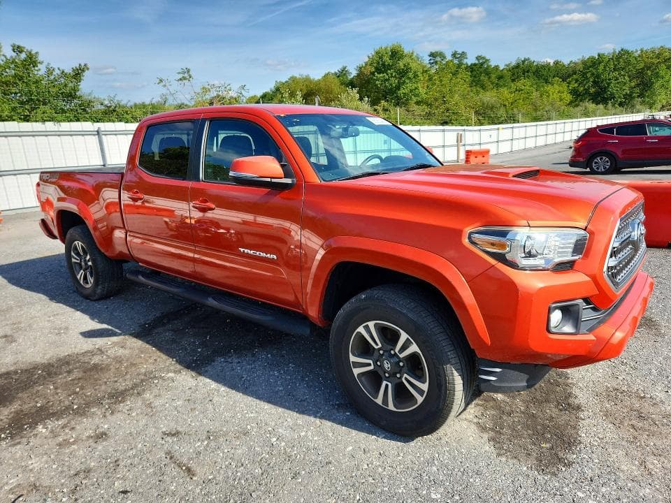 2017 TOYOTA TACOMA TRD SPORT 4