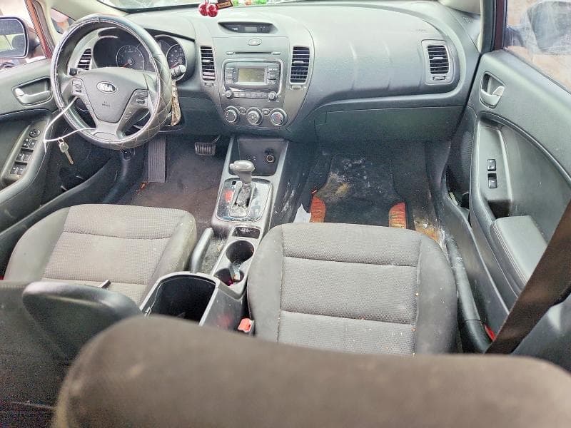 2017 KIA FORTE LX 8