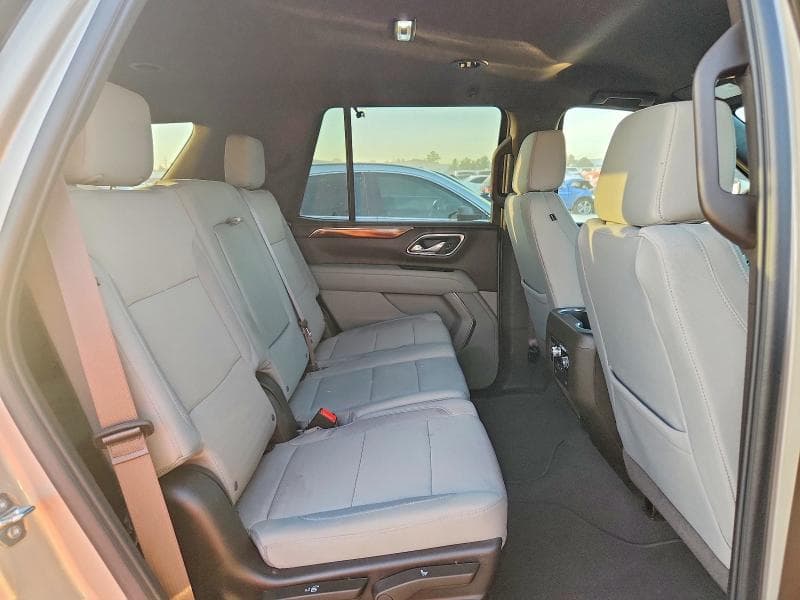 2024 GMC YUKON SLE 11