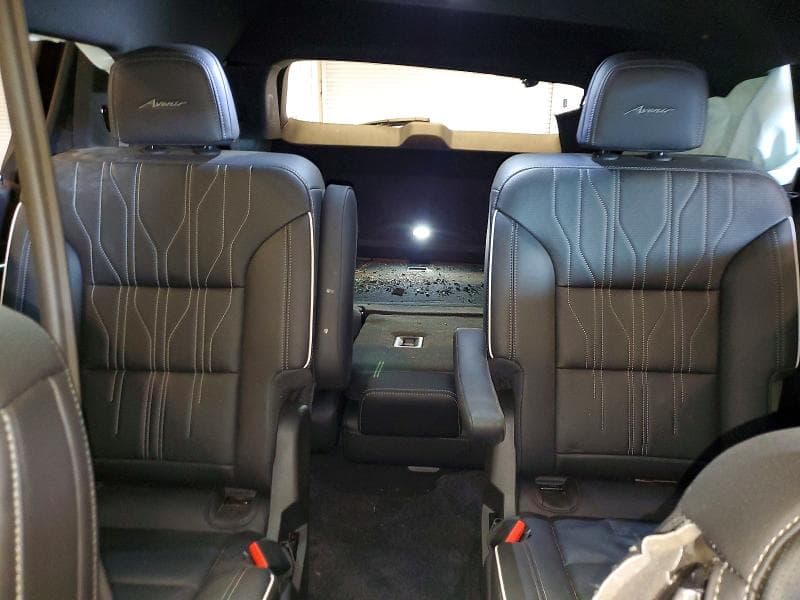 2025 BUICK ENCLAVE AVENIR 10
