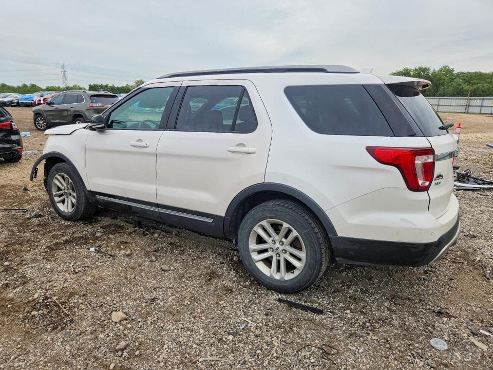 2017 FORD EXPLORER XLT 2