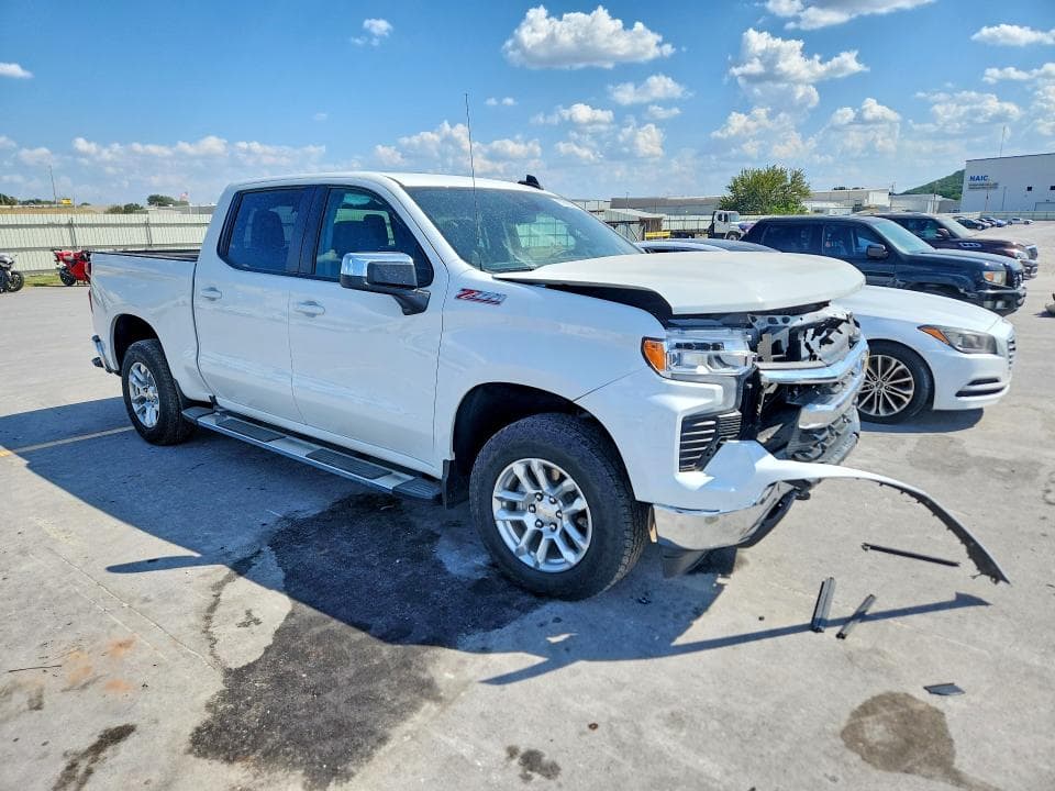 2026 CHEVROLET SILVERADO K1500 LT 4