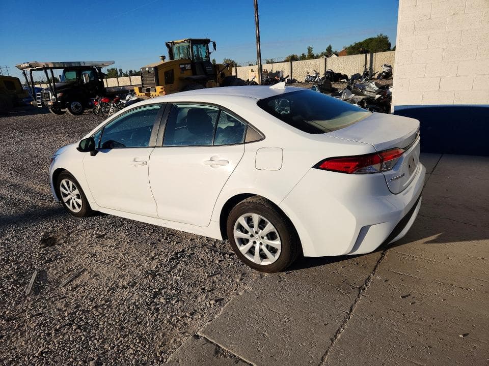 2022 TOYOTA COROLLA LE 2
