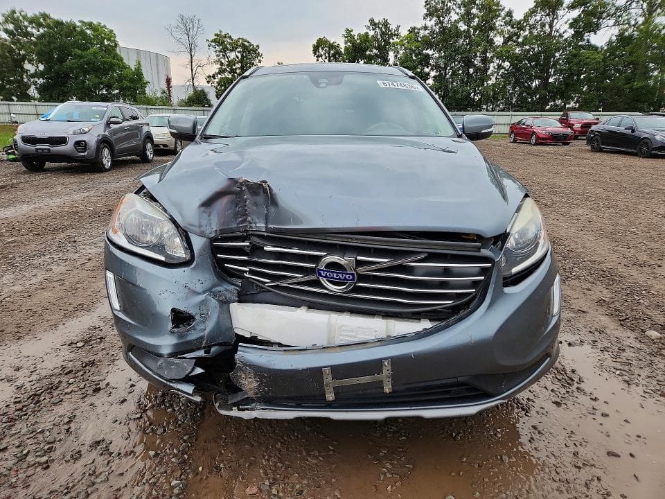 2017 VOLVO XC60 T5 INSCRIPTION 5
