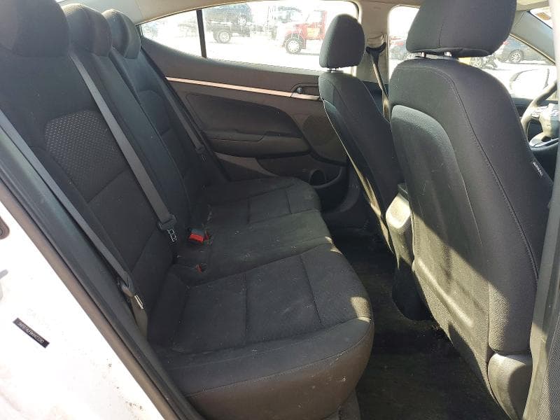 2019 HYUNDAI ELANTRA SE 10