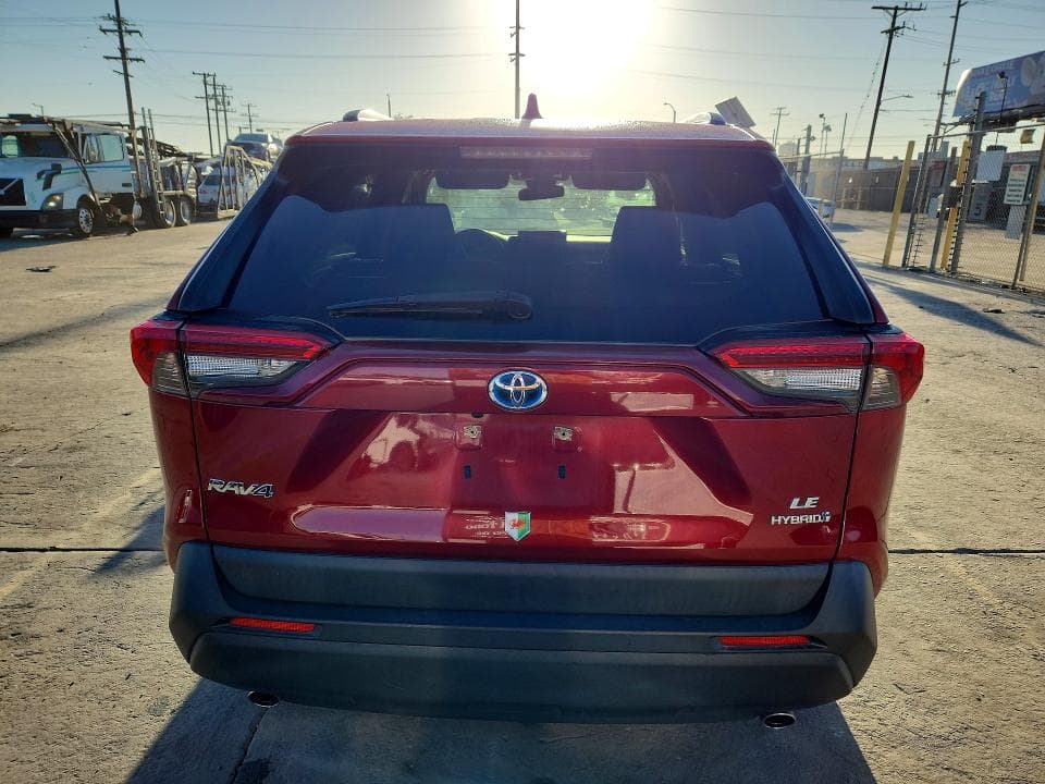 2021 TOYOTA RAV4 LE 6
