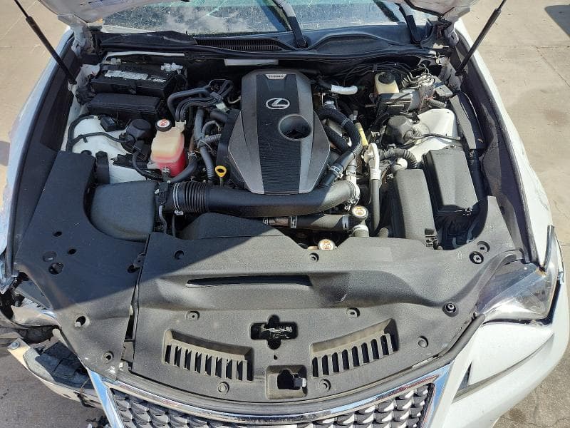 2017 LEXUS RC 200T 11