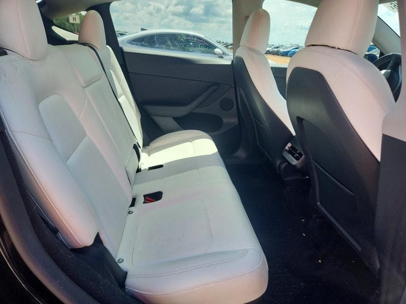 2023 TESLA MODEL Y 10