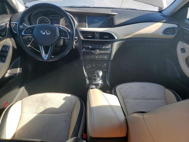 2019 INFINITI QX30 LUXE 8