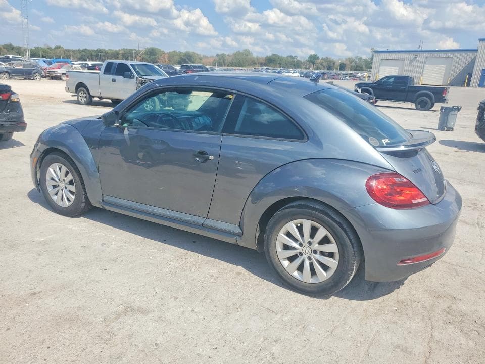 2018 VOLKSWAGEN BEETLE S 2