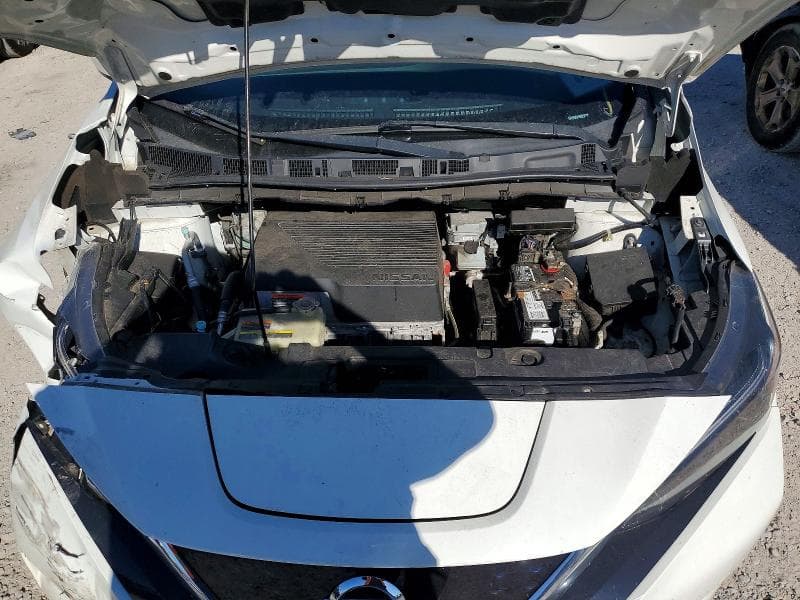 2019 NISSAN LEAF S 11