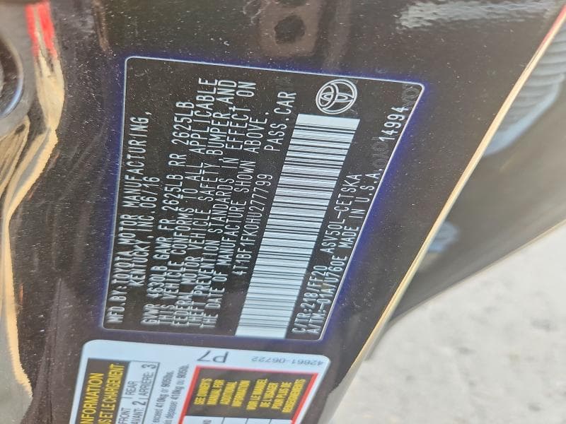 2017 TOYOTA CAMRY SE 12