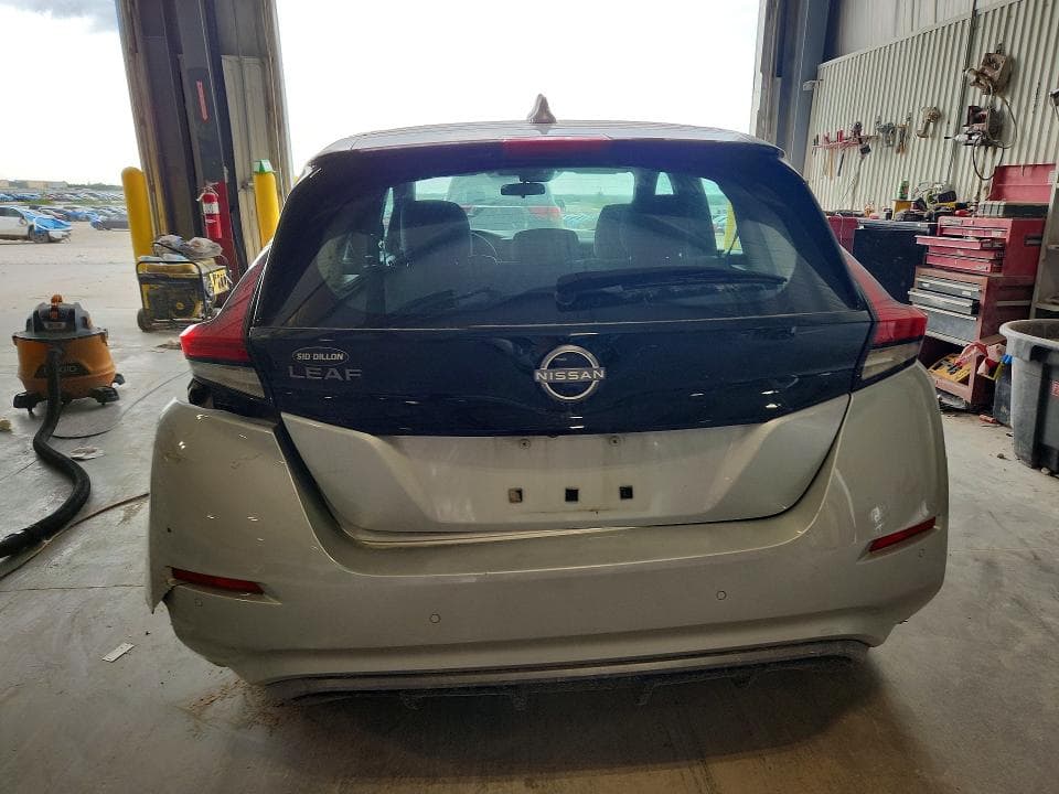 2023 NISSAN LEAF S 6